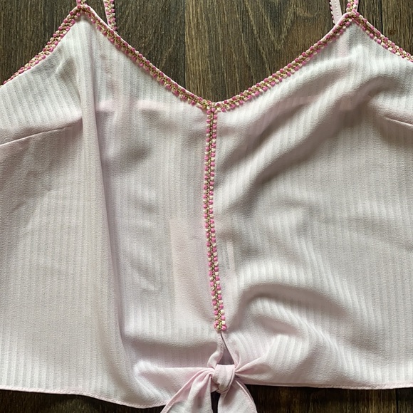 NWT Haylee Top in Pink - Picture 3 of 9